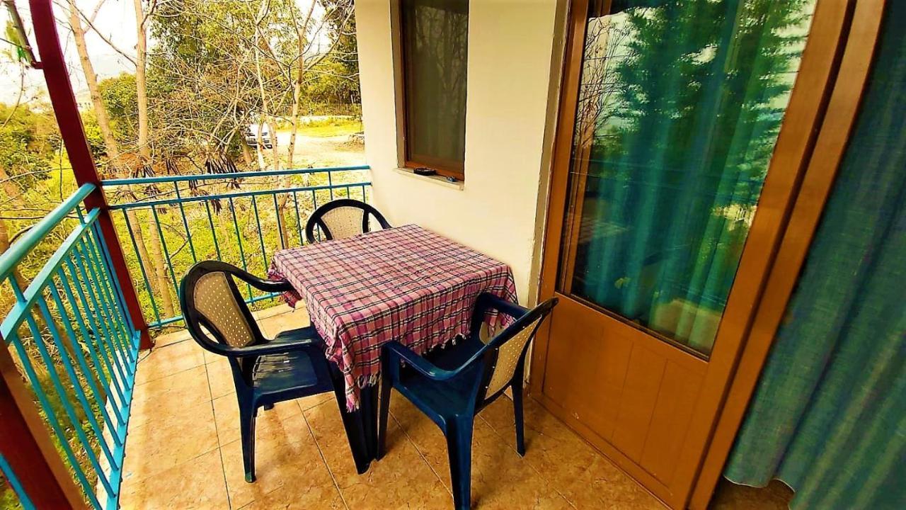Ramo'S Cozy Beachside Haven With Panoramic Views - 1St Wlora Zewnętrze zdjęcie