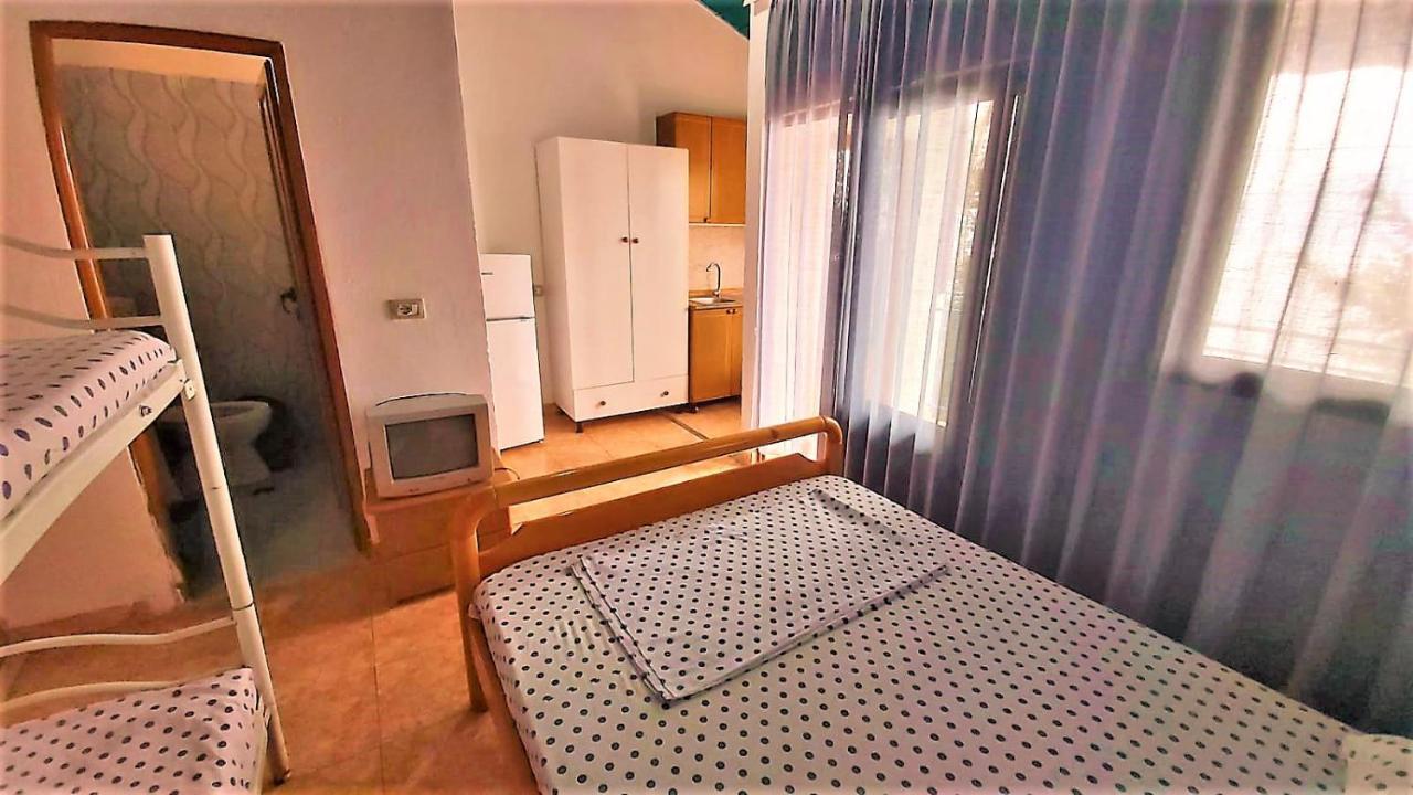 Ramo'S Cozy Beachside Haven With Panoramic Views - 1St Wlora Zewnętrze zdjęcie